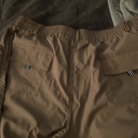NWOT Men's 2XL KHAKI CARGO PANTS - Picture 5 of 5